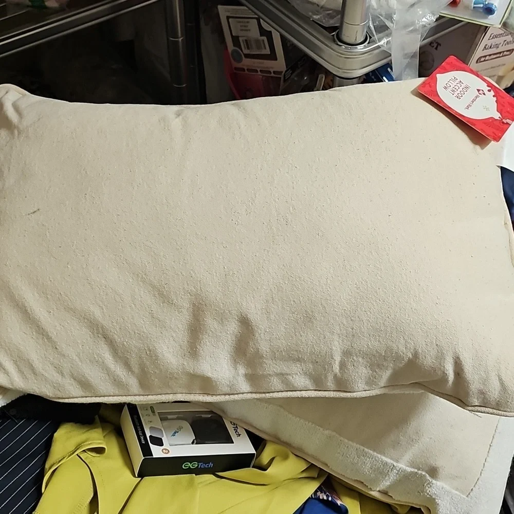 Nwt 2 Peace Embroidered Holiday Throw Pillow - Cream